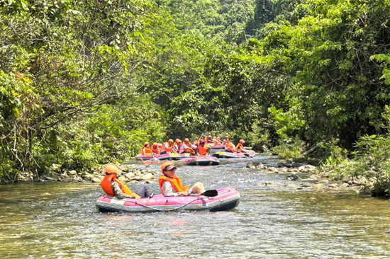 大峡谷景区2025年暑期营收创新高PG电