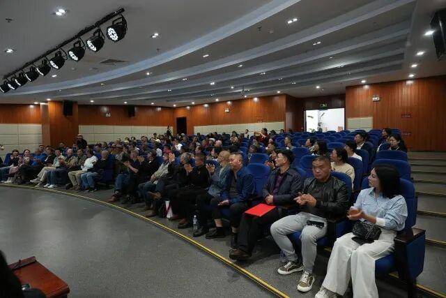 了！打卡出片+文创体验这场艺术盛宴超有料！麻将胡了2试玩网站曲靖市博物馆这场展览火(图7)